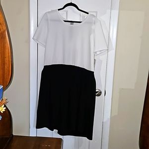 ✔️NWT Lularoe Amelia